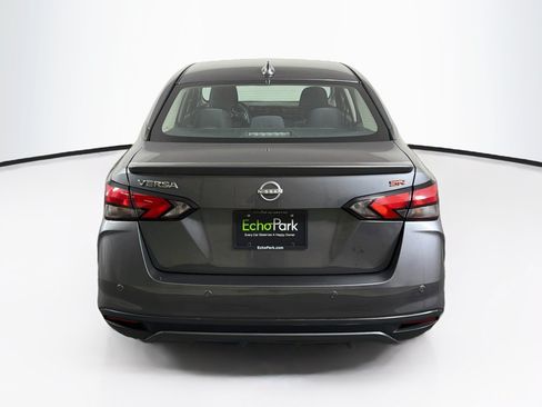 Used 2024 Nissan Versa SR FWD image 7
