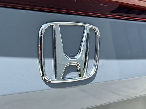 Used 2024 Honda Civic Sport image 11