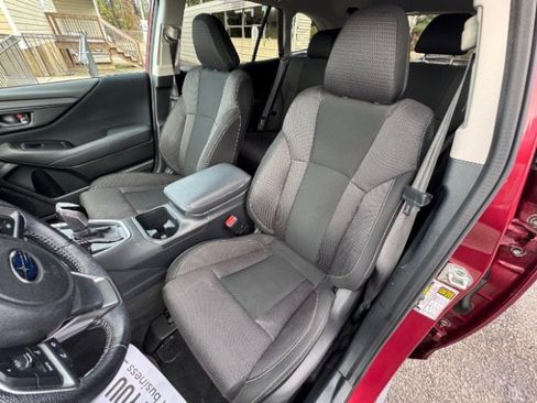 Used 2022 Subaru Outback Premium image 9