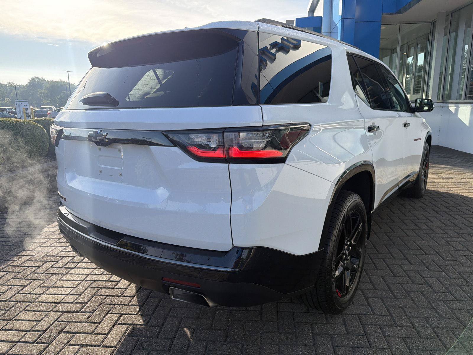 Used 2019 Chevrolet Traverse Premier w/ Redline Edition FWD image 5
