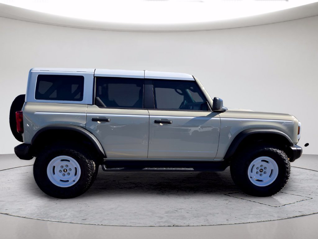 New 2026 Ford Bronco Heritage Edition AWD/4WD image 3