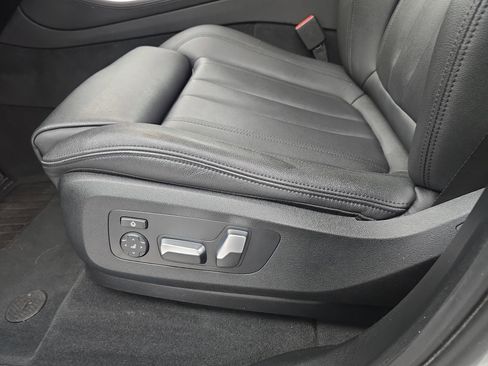 Used 2022 BMW X5 xDrive40i w/ Climate Comfort Package image 29