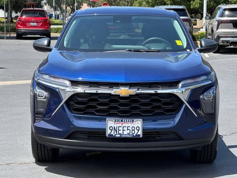 Used 2024 Chevrolet Trax LS FWD image 8