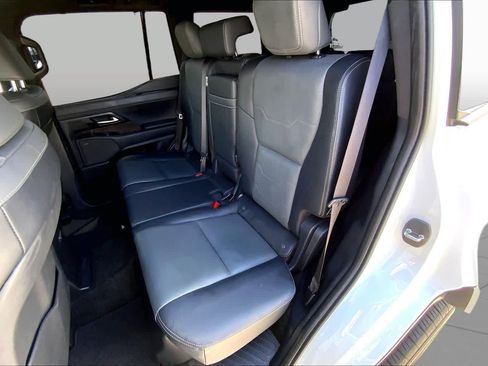 Used 2024 Lexus GX 550 w/ Accessory Package (Z1) AWD/4WD image 21