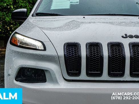 Used 2016 Jeep Cherokee Sport FWD image 12