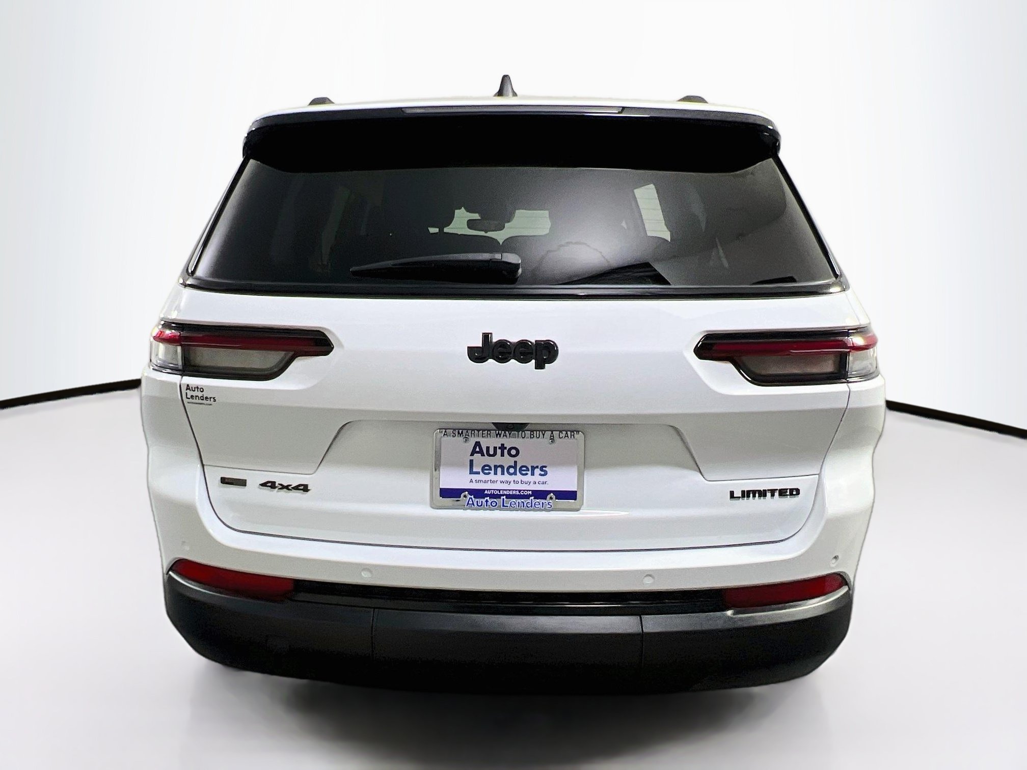 Used 2023 Jeep Grand Cherokee L Limited w/ Black Appearance Package AWD/4WD image 6
