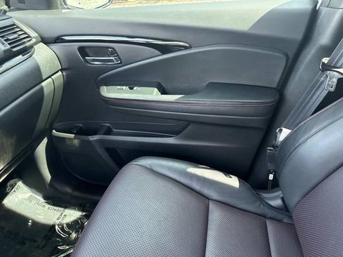 Certified 2023 Honda Ridgeline Black Edition image 22