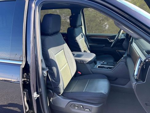 Used 2024 GMC Sierra 2500 Denali w/ Denali Reserve Package image 32