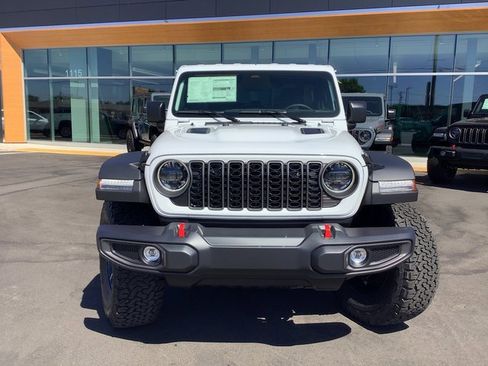 New 2025 Jeep Wrangler Rubicon w/ Xtreme 35 Tire Package image 4