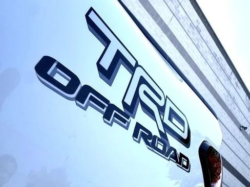 Used 2024 Toyota Tacoma TRD Off-Road AWD/4WD image 35