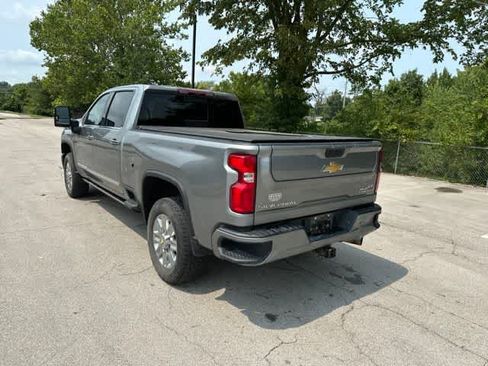 Used 2024 Chevrolet Silverado 2500 High Country w/ High Country Premium Package AWD/4WD image 18