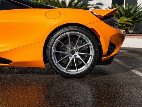 New 2026 McLaren 750S Spider image 22
