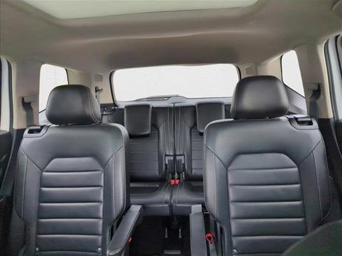 Used 2021 Volkswagen Atlas SEL Premium image 25