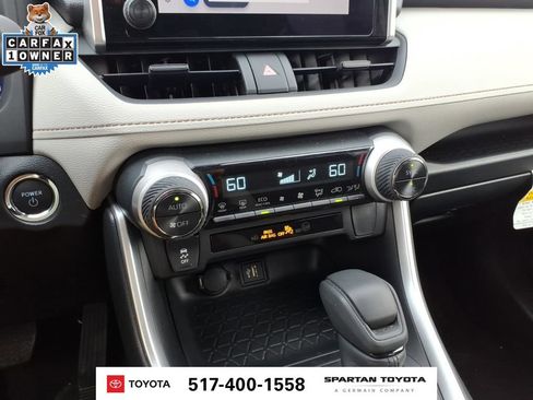 Used 2025 Toyota RAV4 XLE AWD/4WD image 20