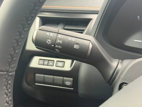New 2026 Lexus UX 300h AWD image 18