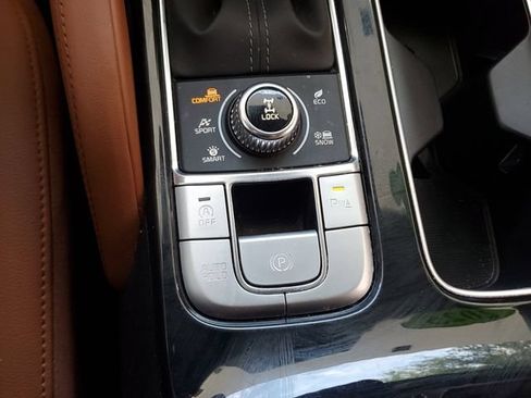 Certified 2025 Kia Telluride EX X-Line AWD/4WD image 30