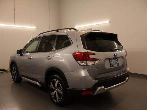 Used 2019 Subaru Forester Touring AWD/4WD image 4