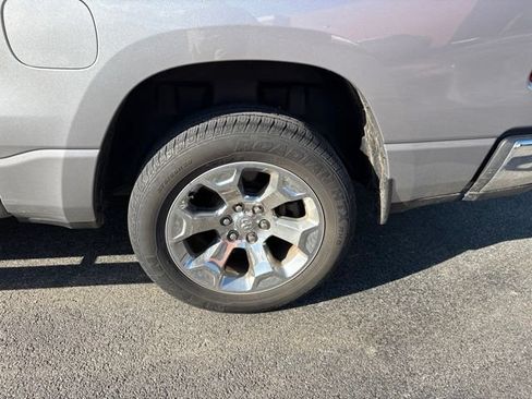 Used 2020 RAM 1500 Big Horn AWD/4WD image 12