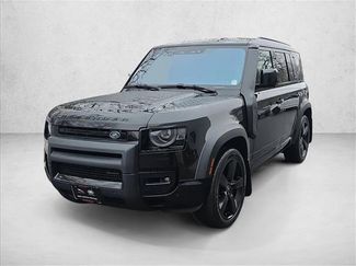 Used 2022 Land Rover Defender 110 X-Dynamic SE video 1