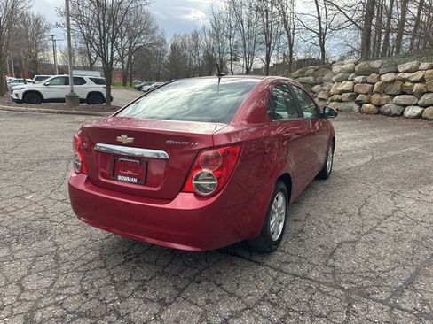 Used 2014 Chevrolet Sonic LT image 5