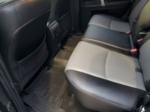 Used 2021 Toyota 4Runner SR5 Premium image 20