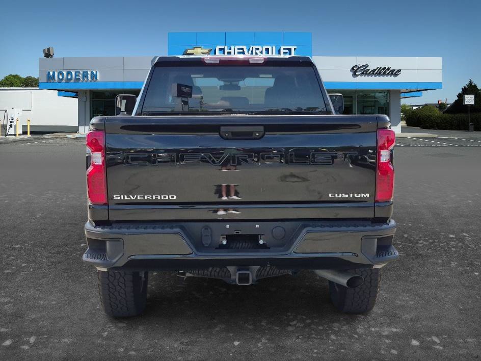 Certified 2025 Chevrolet Silverado 2500 Custom AWD/4WD image 4