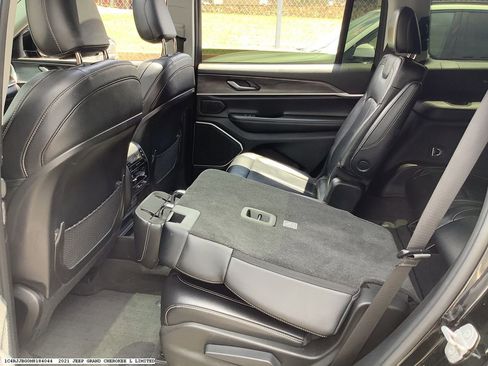 Used 2021 Jeep Grand Cherokee L Limited RWD image 9