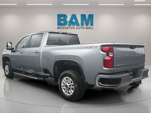 Used 2026 Chevrolet Silverado 2500 LT AWD/4WD image 5