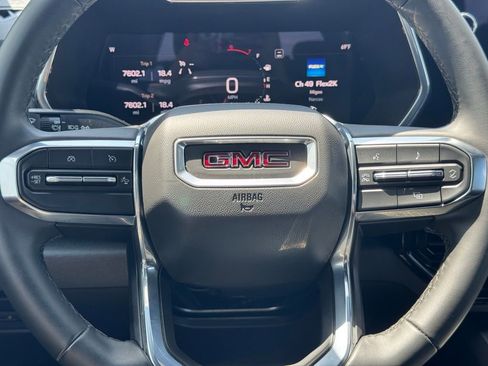 Used 2025 GMC Canyon Elevation AWD/4WD image 16