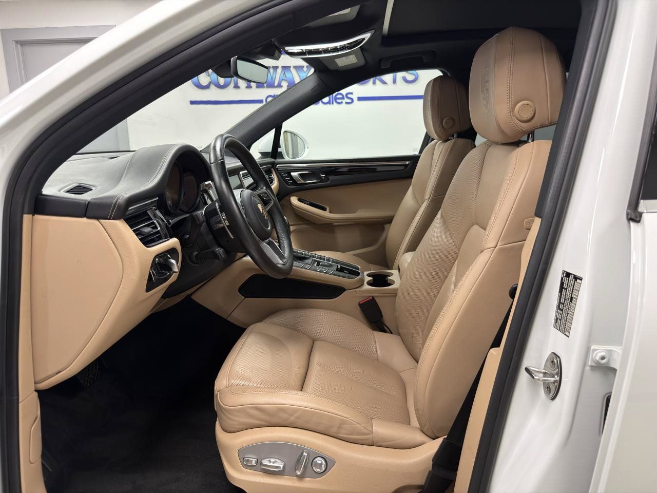 Used 2019 Porsche Macan S w/ Premium Package Plus AWD/4WD image 9