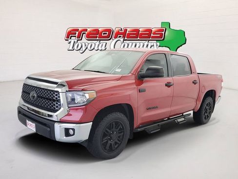 Used 2021 Toyota Tundra SR5 w/ SR5 Upgrade Package RWD image 1