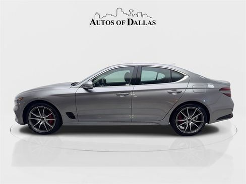 Used 2025 Genesis G70 2.5T image 5
