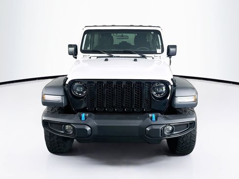 Used 2023 Jeep Wrangler Unlimited w/ Cold Weather Group AWD/4WD image 2