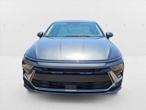 New 2025 Hyundai Sonata SEL image 6