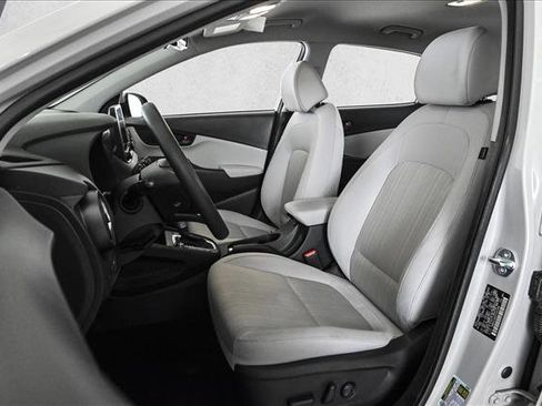 Used 2023 Hyundai Kona SEL image 17