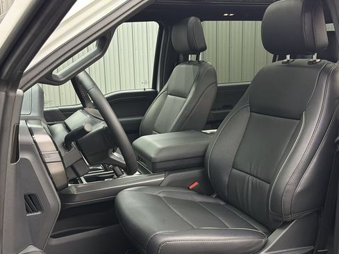 Used 2026 Ford F150 Lariat AWD/4WD image 32