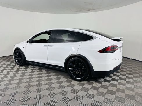 Used 2021 Tesla Model X Long Range image 18