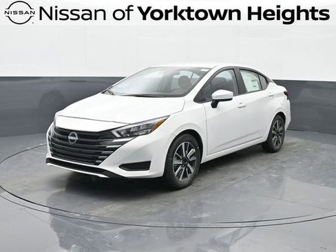 New 2025 Nissan Versa SV w/ Trunk Package FWD image 1
