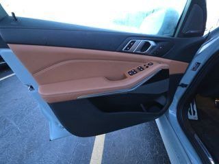 Used 2024 BMW X5 sDrive40i w/ M Sport Package RWD image 3