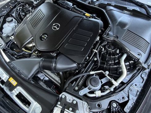 Used 2024 Mercedes-Benz CLE 300 4MATIC Coupe image 31