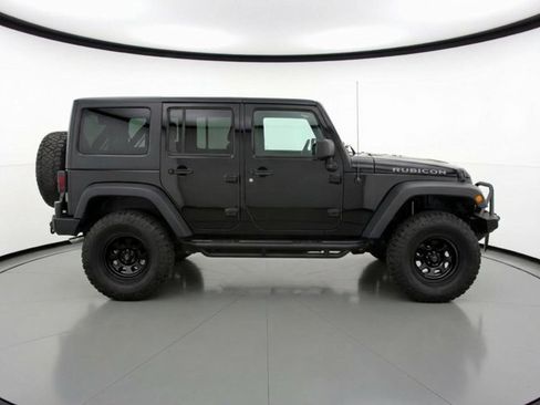 Used 2016 Jeep Wrangler Unlimited Rubicon w/ Connectivity Group image 6