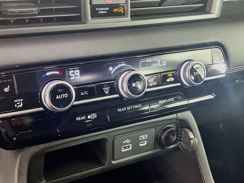 Certified 2025 Honda Pilot EX-L image 13