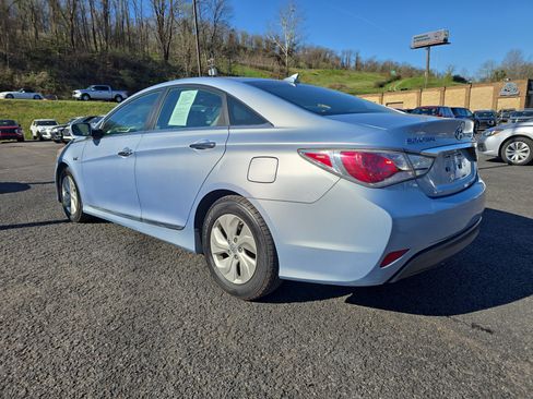 Used 2013 Hyundai Sonata Hybrid FWD image 6