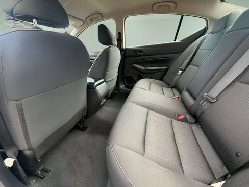 Used 2024 Nissan Altima 2.5 SV FWD image 13