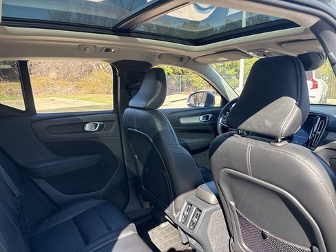 Used 2020 Volvo XC40 T5 Inscription w/ Protection Package Premier image 10