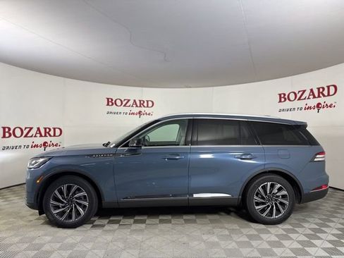 New 2025 Lincoln Aviator Premiere image 4