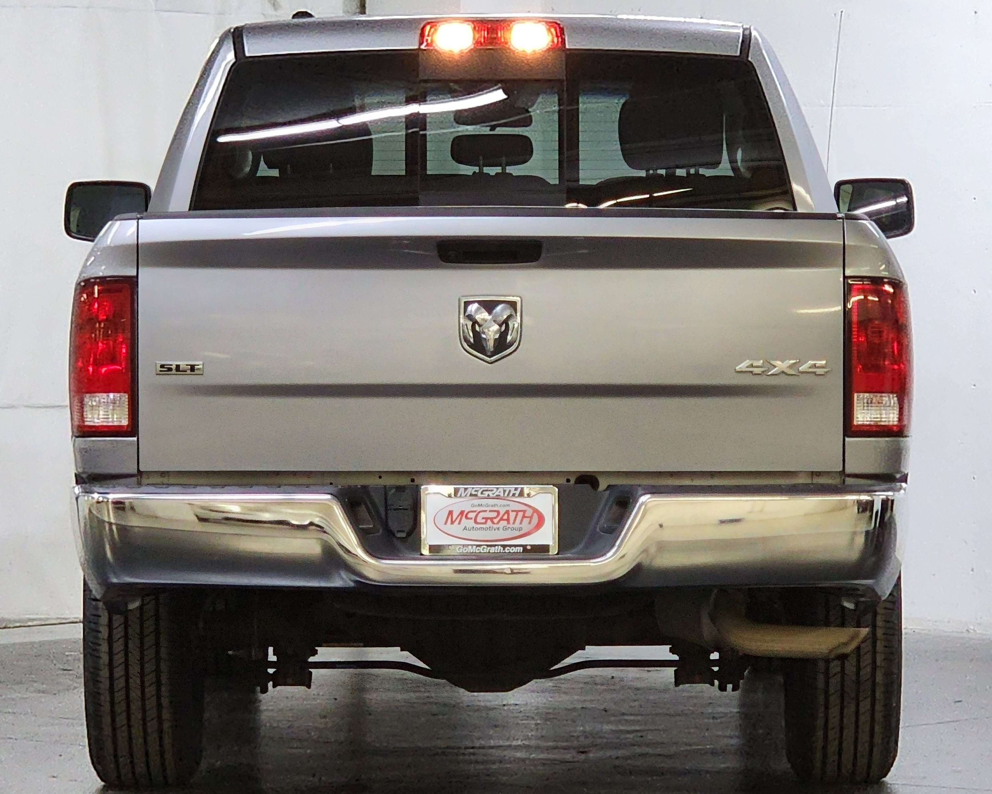 Used 2019 RAM 1500 Classic SLT AWD/4WD image 8