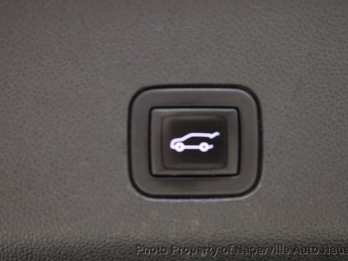 Used 2023 Cadillac Escalade ESV Premium Luxury AWD/4WD image 65