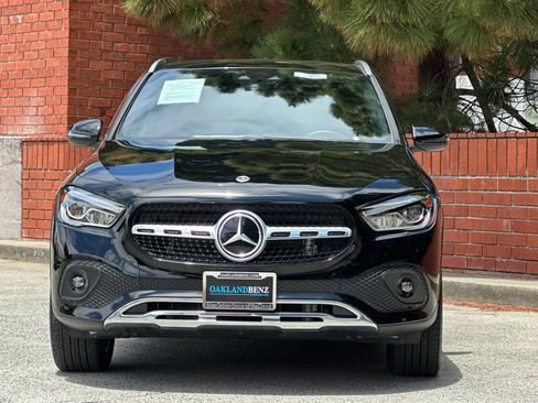 Certified 2023 Mercedes-Benz GLA 250 w/ Premium Package image 9