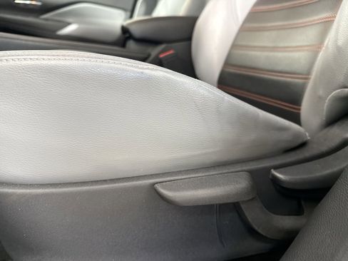 Certified 2023 Nissan Kicks SR w/ SR Premium Package image 23